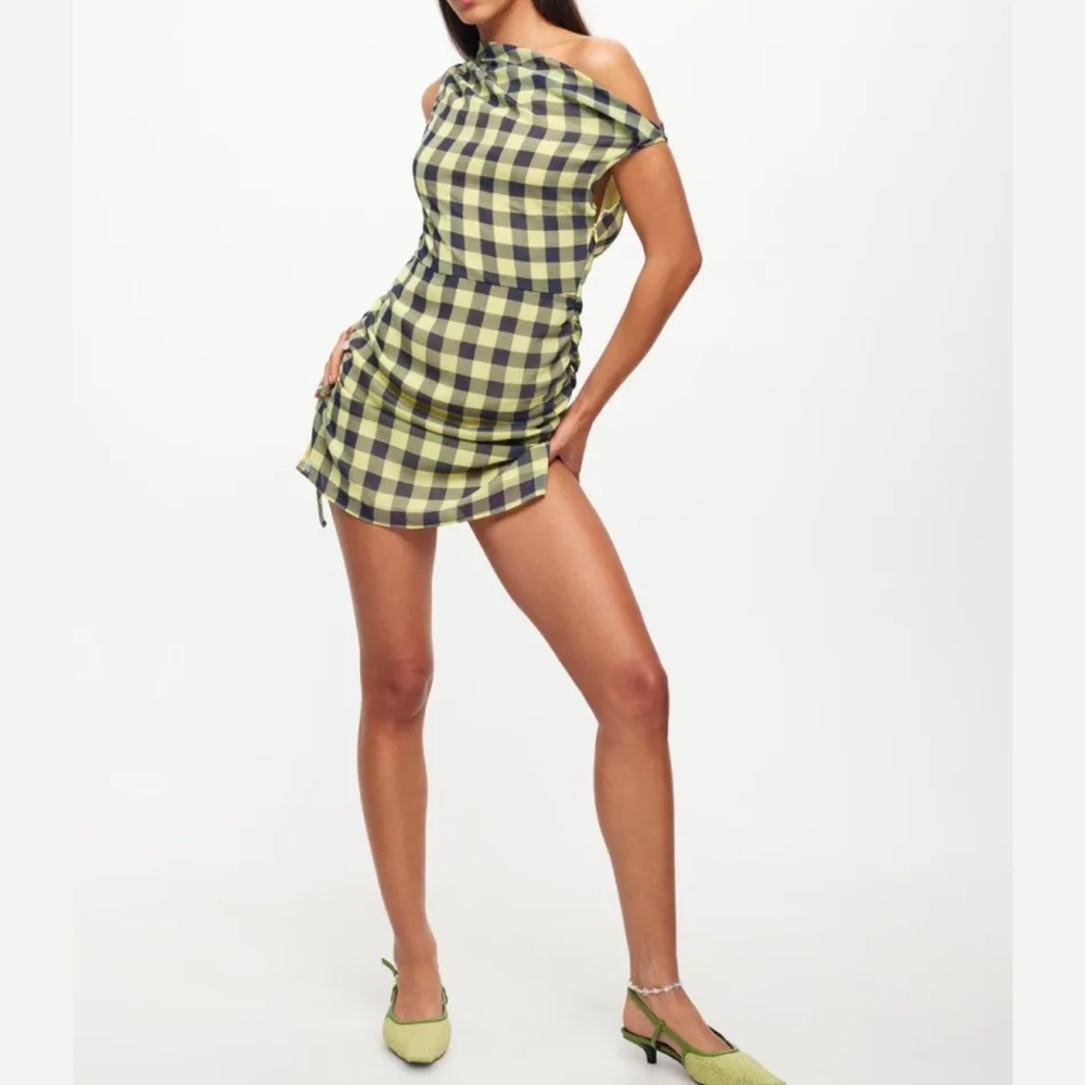 Lioness Black and Yellow One Shoulder Dress